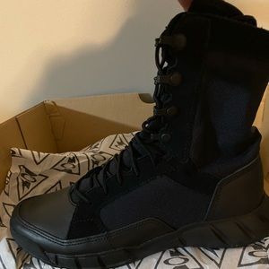 Oakley SI Light Patrol boot